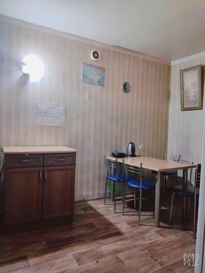 Amoun Hostel Тбилиси Екстериор снимка